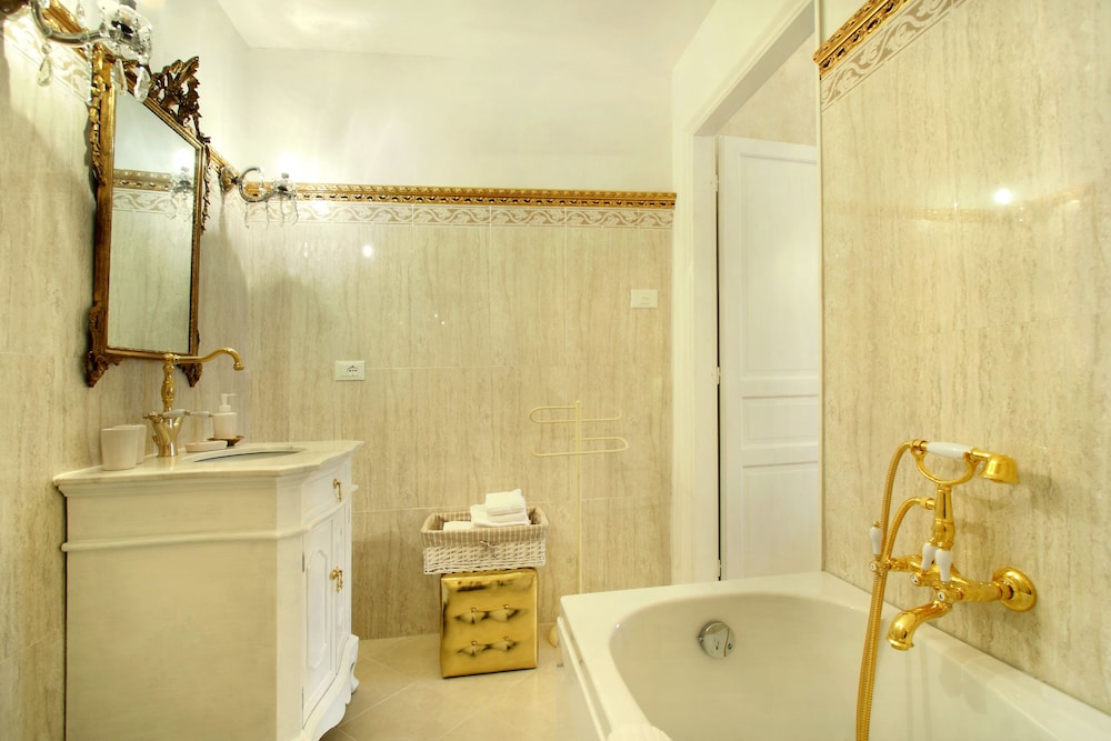 Palazzo Tolomei - Residenza d'Epoca