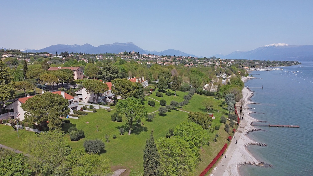 Il Melagrano A6 by Wonderful Italy