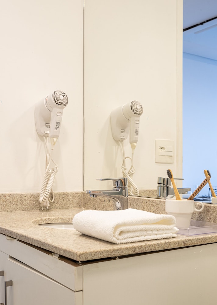 Setin Downtown Genebra by Viva - Apartamentos completos na Bela Vista com piscina