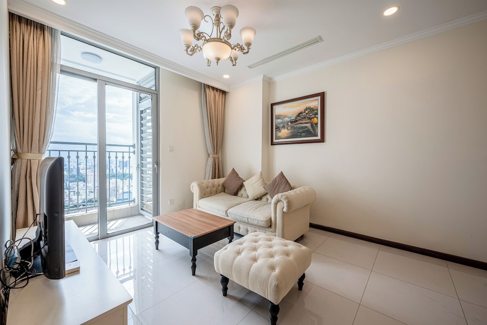PD Pristine Apartment Landmark Plus