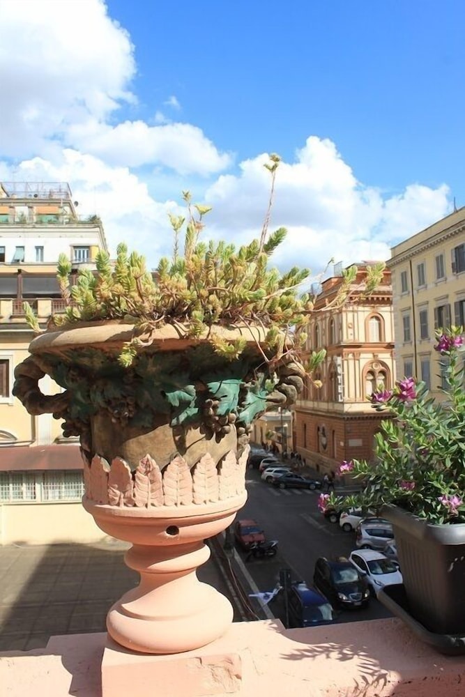 The Roma House