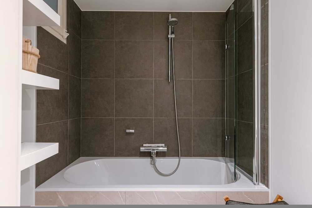 Huswell Modern Apartment in Historic Ghent