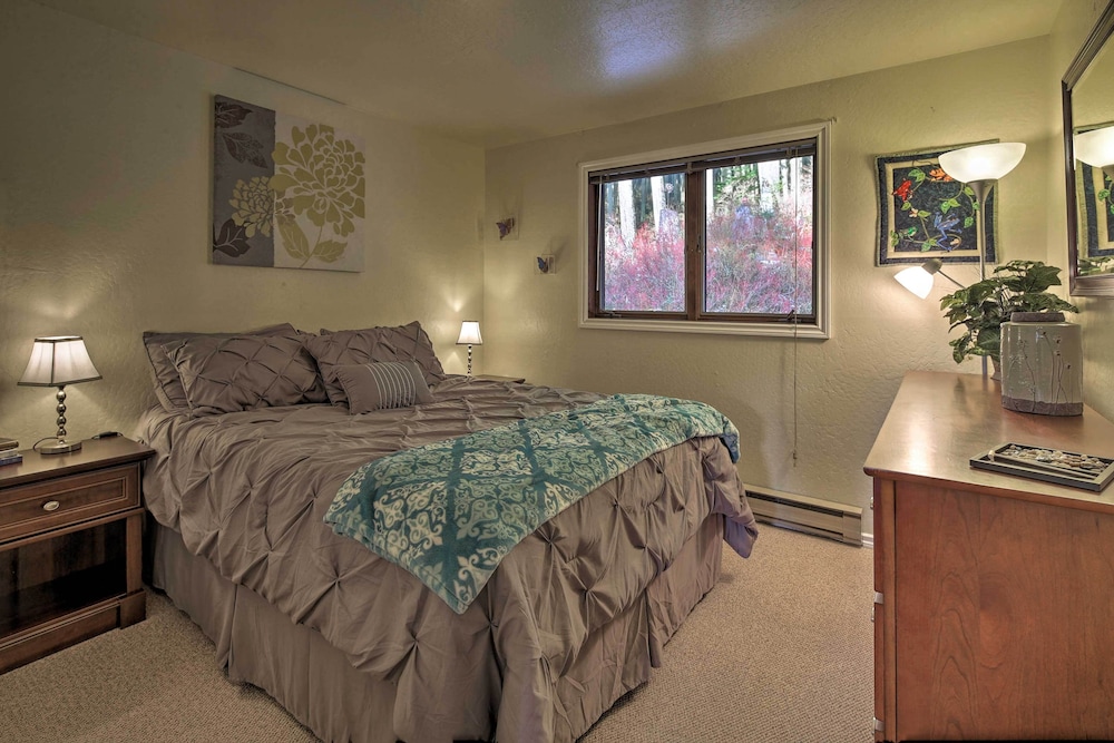 Juneau Vacations - Cozy Retreat w/ Fire Pit - Near Mendenhall Glacier - Property Image 15