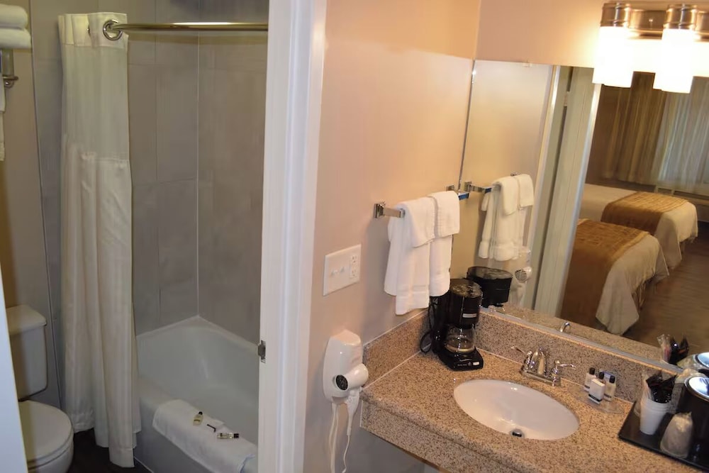 Home Away Inn LLC Laramie