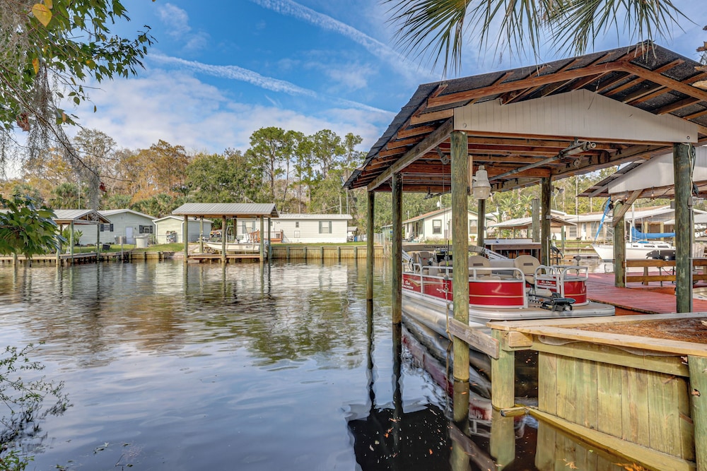'dunns Creek Lodge' - Private Boat Ramp!