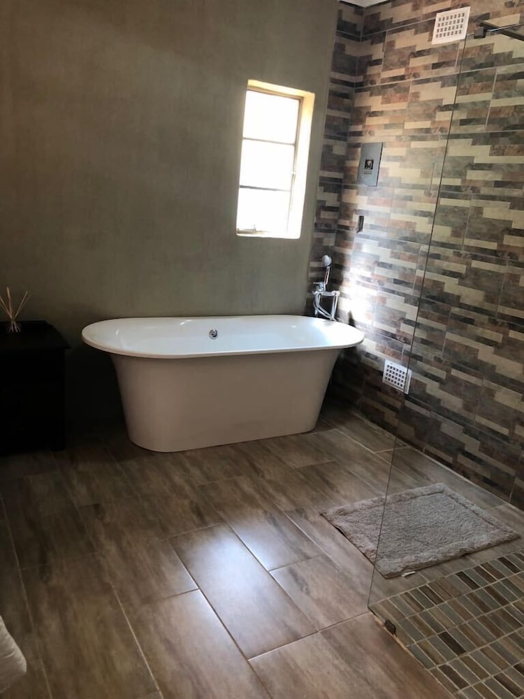 Khuvena Guest House