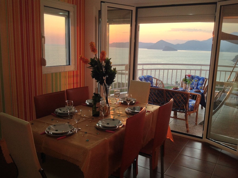 Sunset Residence