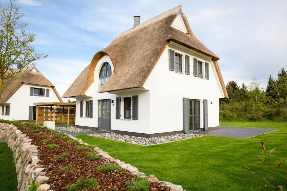 Luxushaus in Bodstedt mit Sauna und Lagune