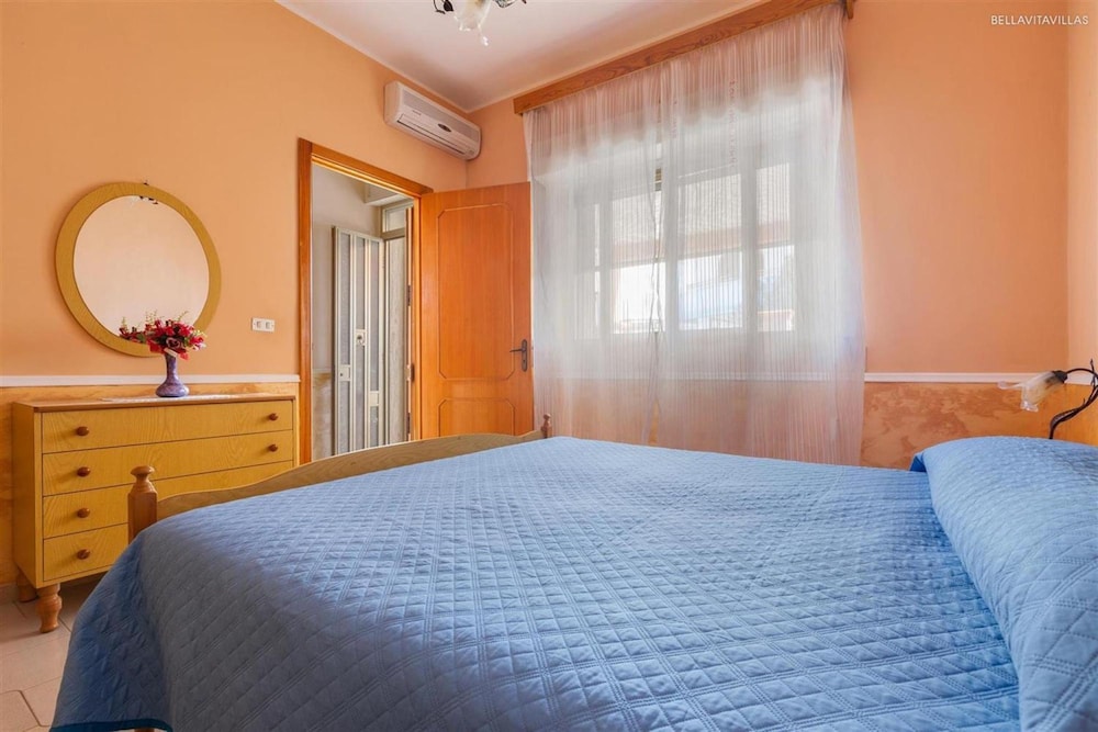 2276 Villino Valentina view 4