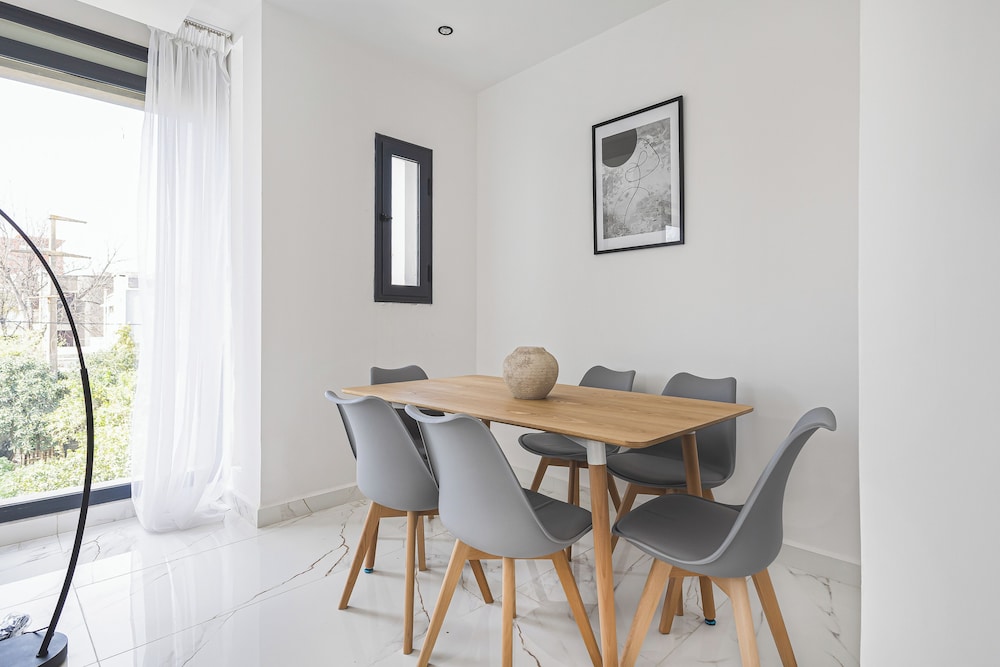 Appartement de 3 pieces a Birkhadem