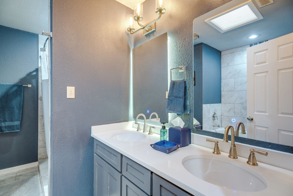 Family-friendly San Antonio Getaway w/ Fire Pit! view 4