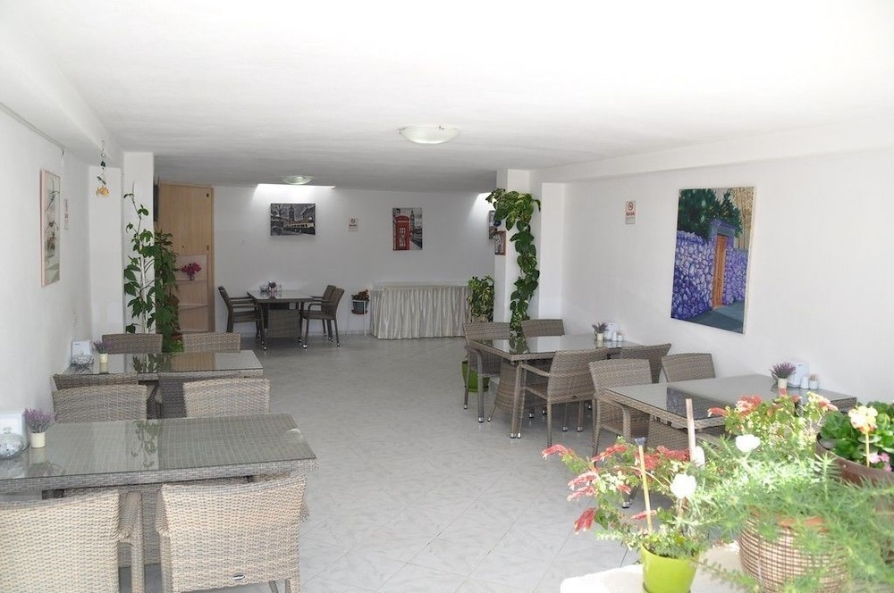 Gunay Otel - Image 26