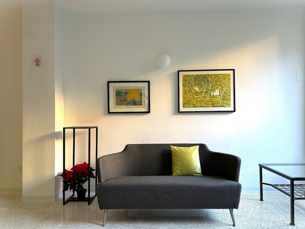 Navigli Apartments