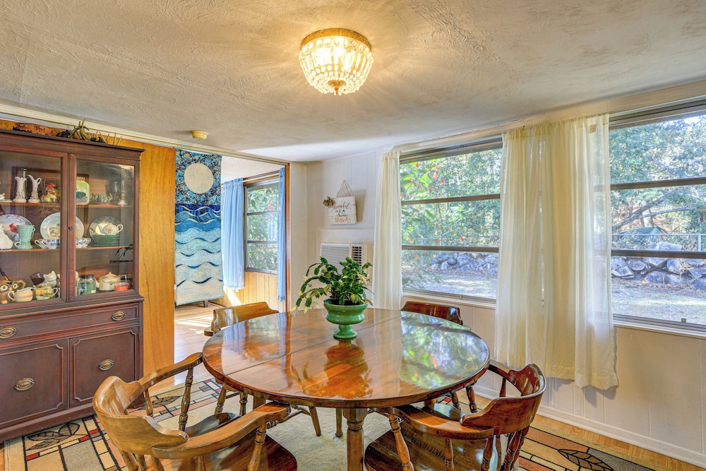 Boathouse w/ Screened Porch: Riverfront Escape!