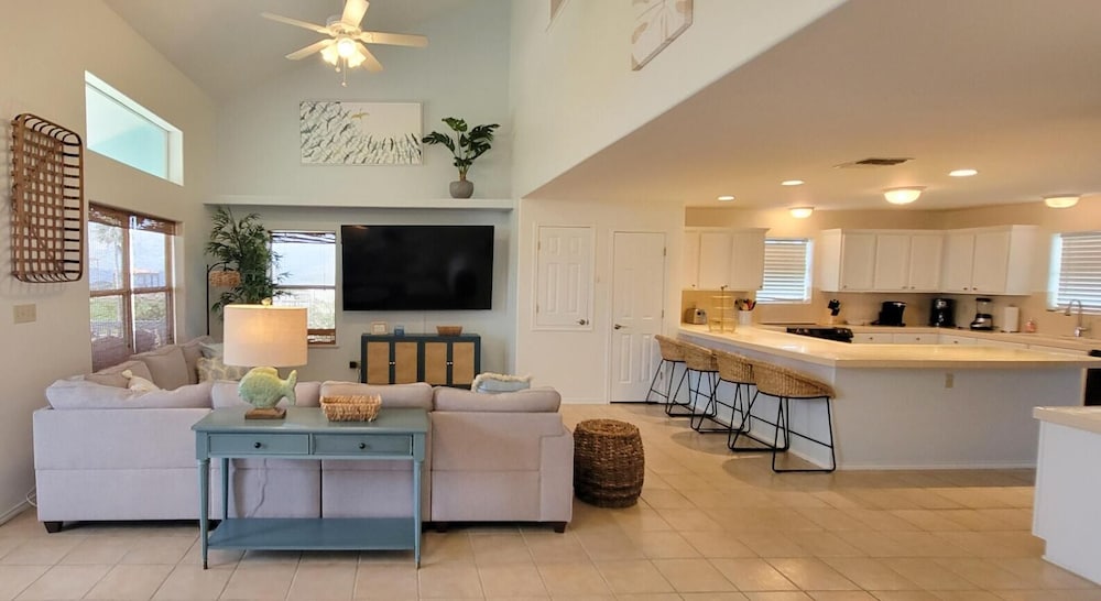 Tranquil Turquoise Retreat