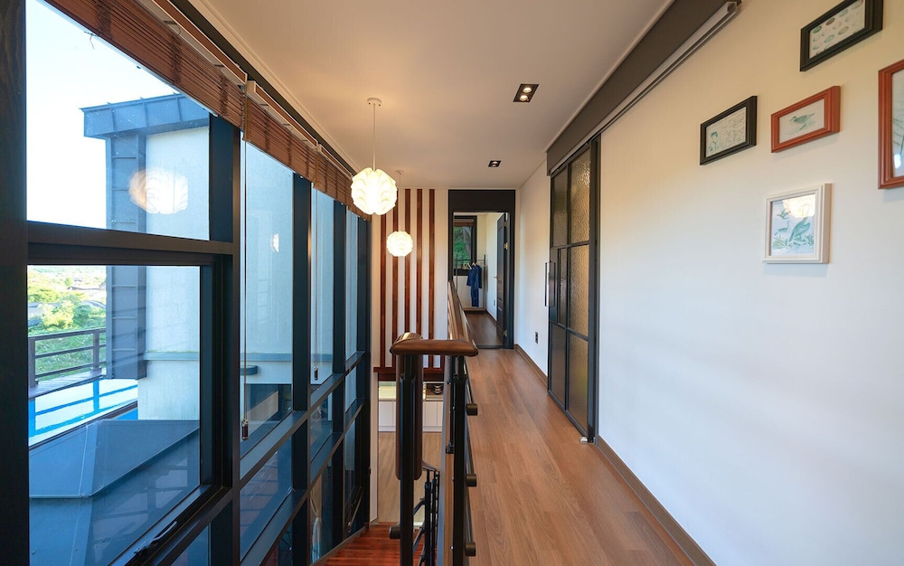 Ulsan Byeoldam Eunchae Pool Villa
