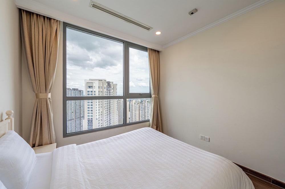PD Pristine Apartment Landmark Plus