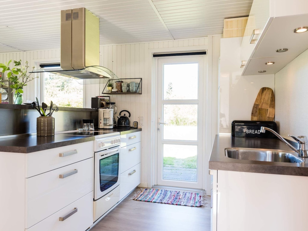 6 Person Holiday Home in Blavand view 3