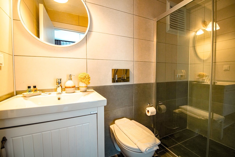 İrinikos Otel - Image 11