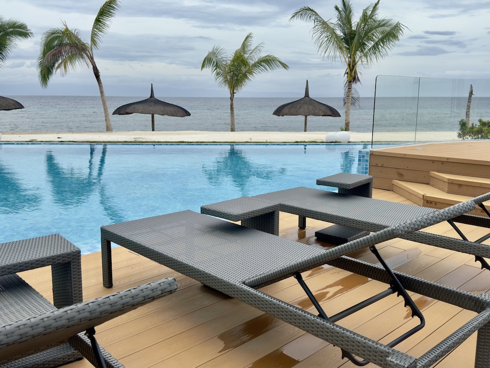 LIME Resort Bohol, a member of Radisson Individuals Premier