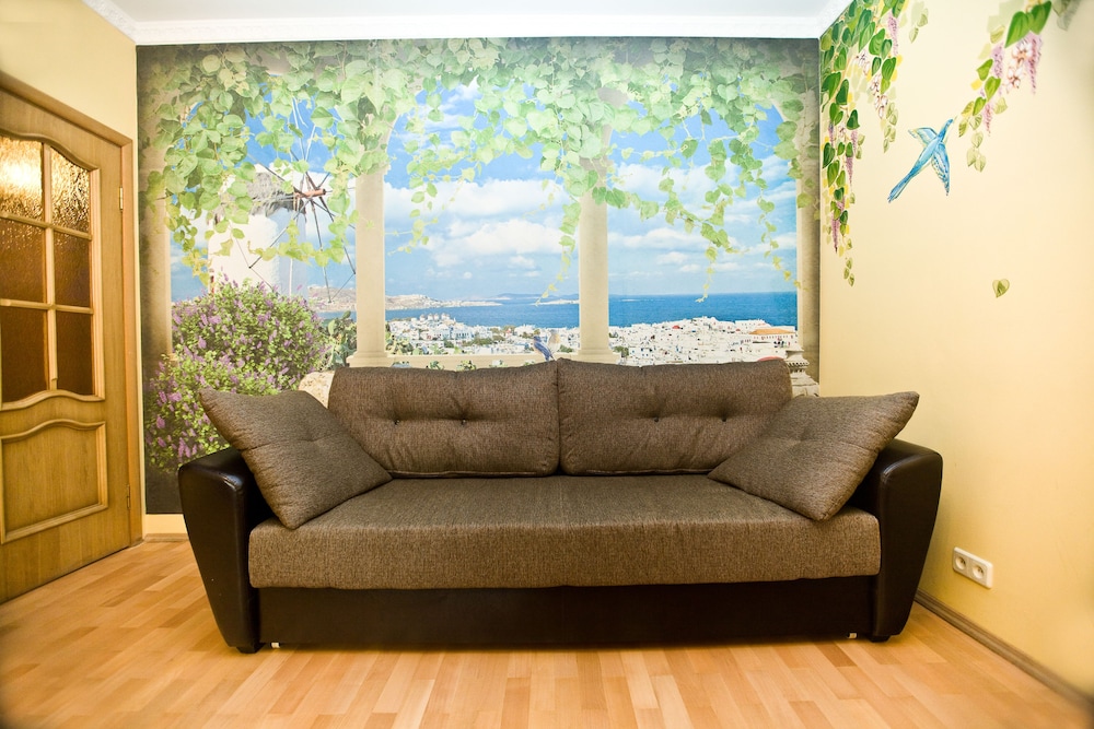 Kvart Boutique Smolenskaya