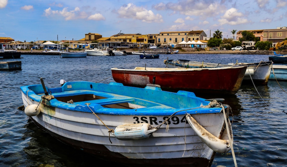 Radici Sicilian Holiday Home - C An Oasis of Relaxation in the Heart of Sicily