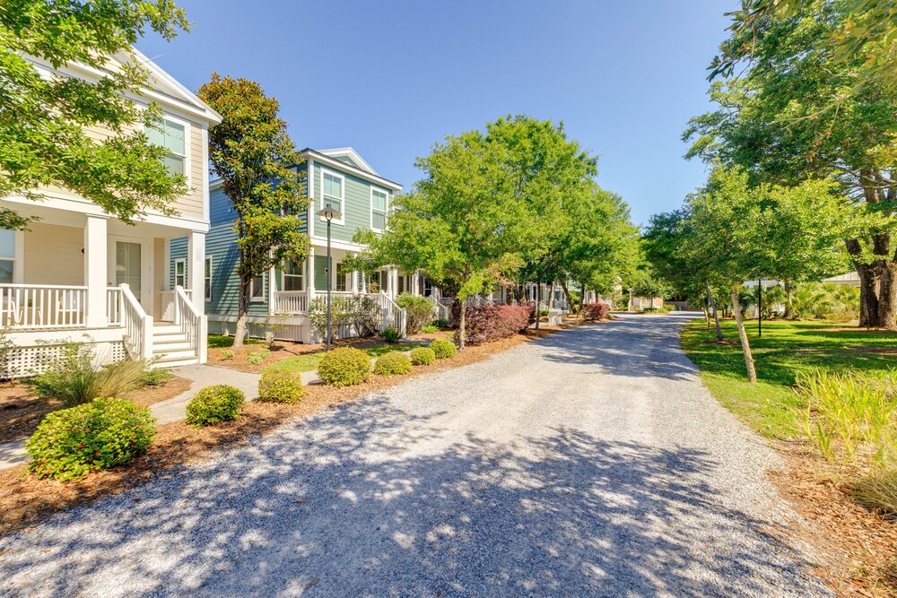 1 Mi to Downtown: Modern Ocean Springs Cottage view 2