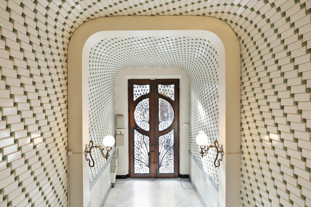 Rambla Paris Attic Apartment
