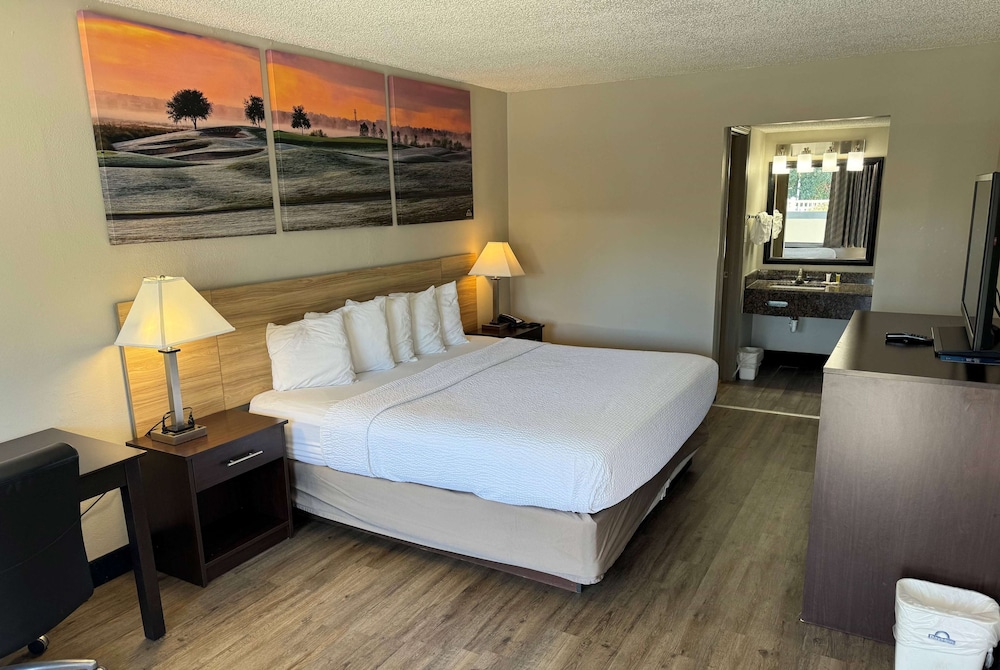 Days Inn by Wyndham Brooksville/Dade City