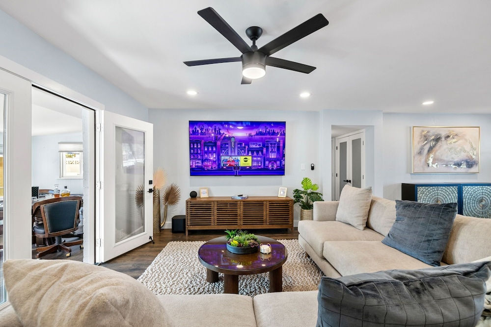 Desert Oasis Retreat Pool Spa Gameroom