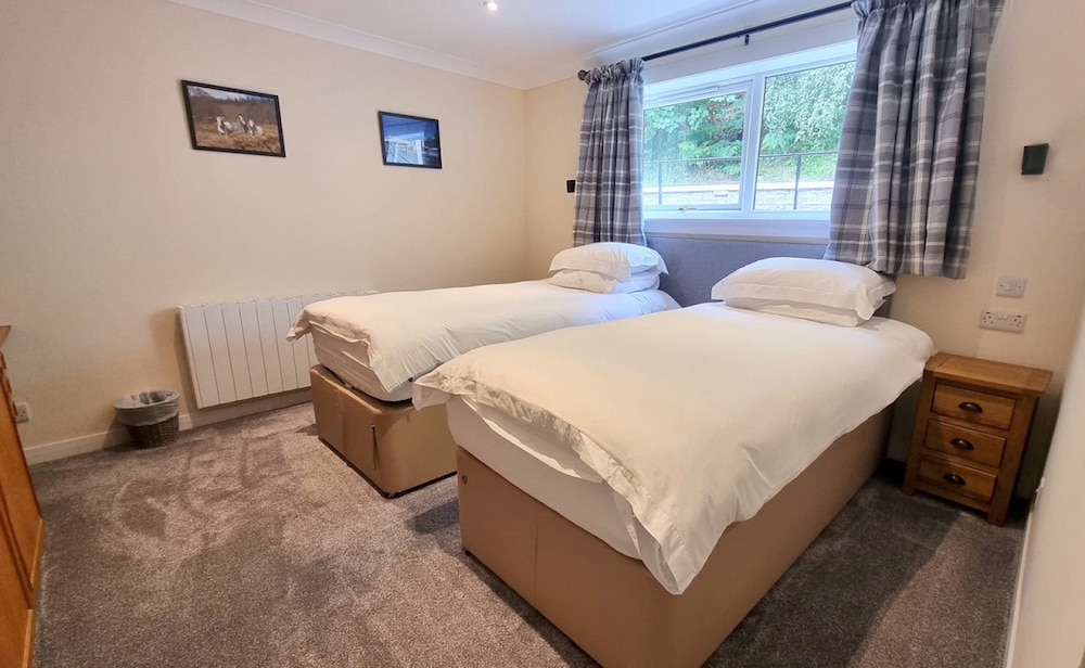 Loch Rannoch Highland Club Red Deer Lodge 05