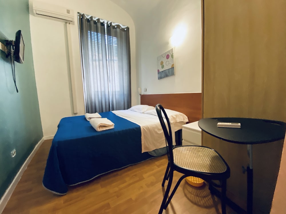 Freedom Traveller Hostel