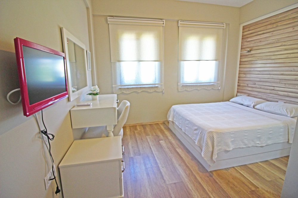 Karina Vineyard Evi - Image 47