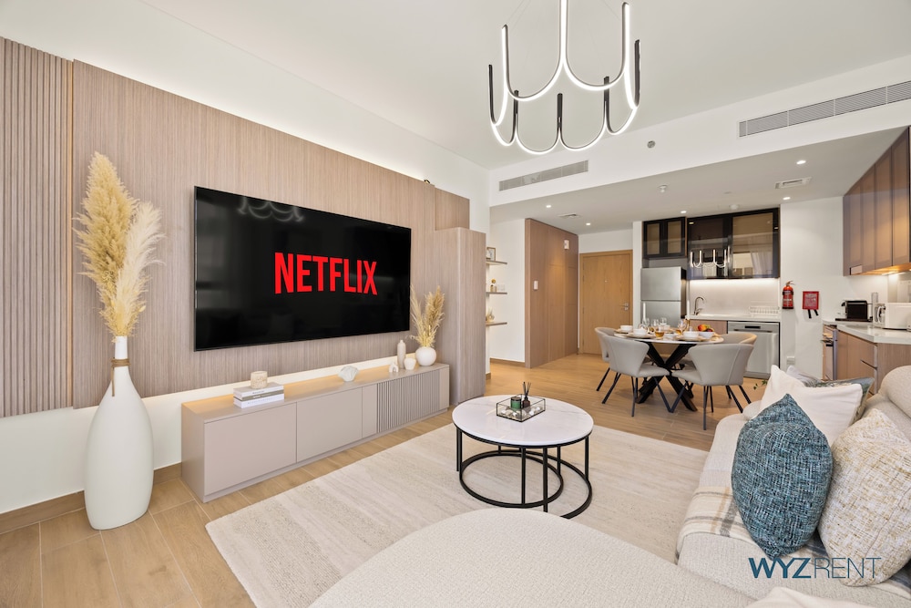 Bayfront 1BR in La Sirene 2 Seaport View