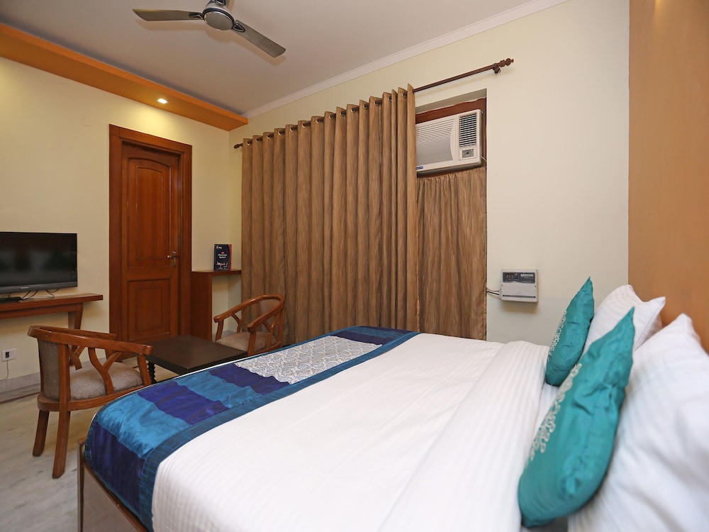 OYO 9581 Green Residency