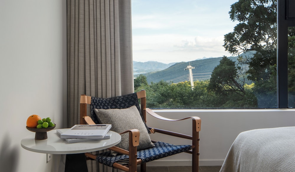 Miyue Shenzhen Tianlu Secret Wild Wizard Holiday Hotel