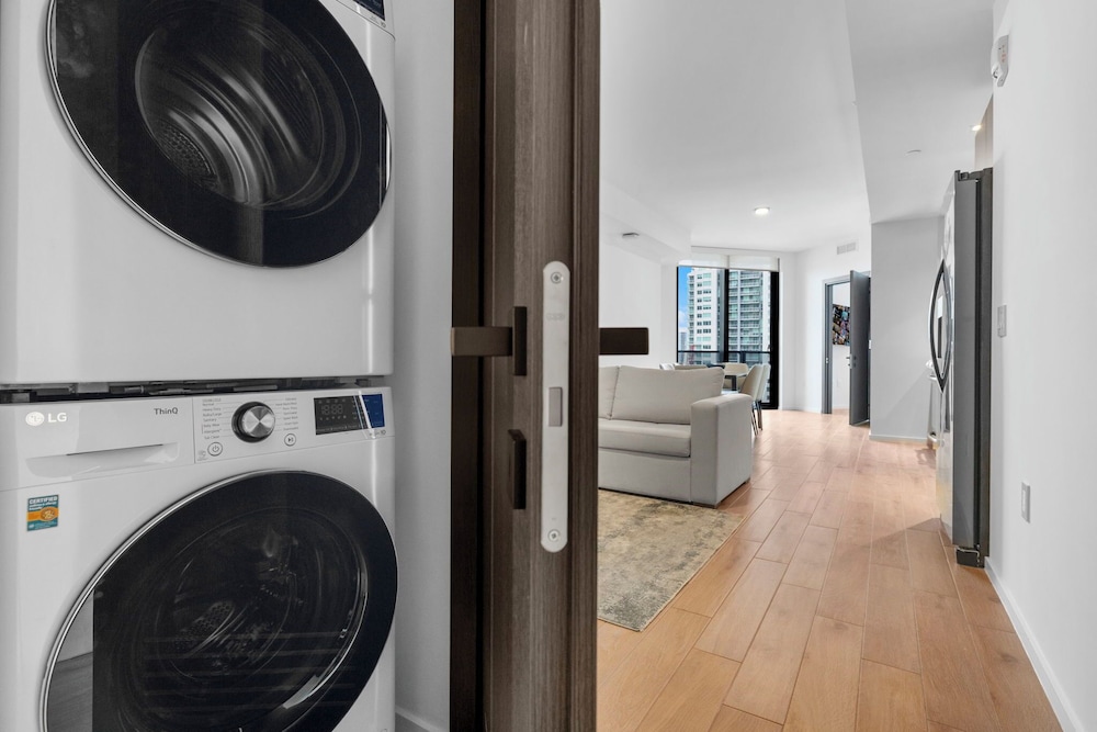 Luxury Studio with Stunning Views & Pool