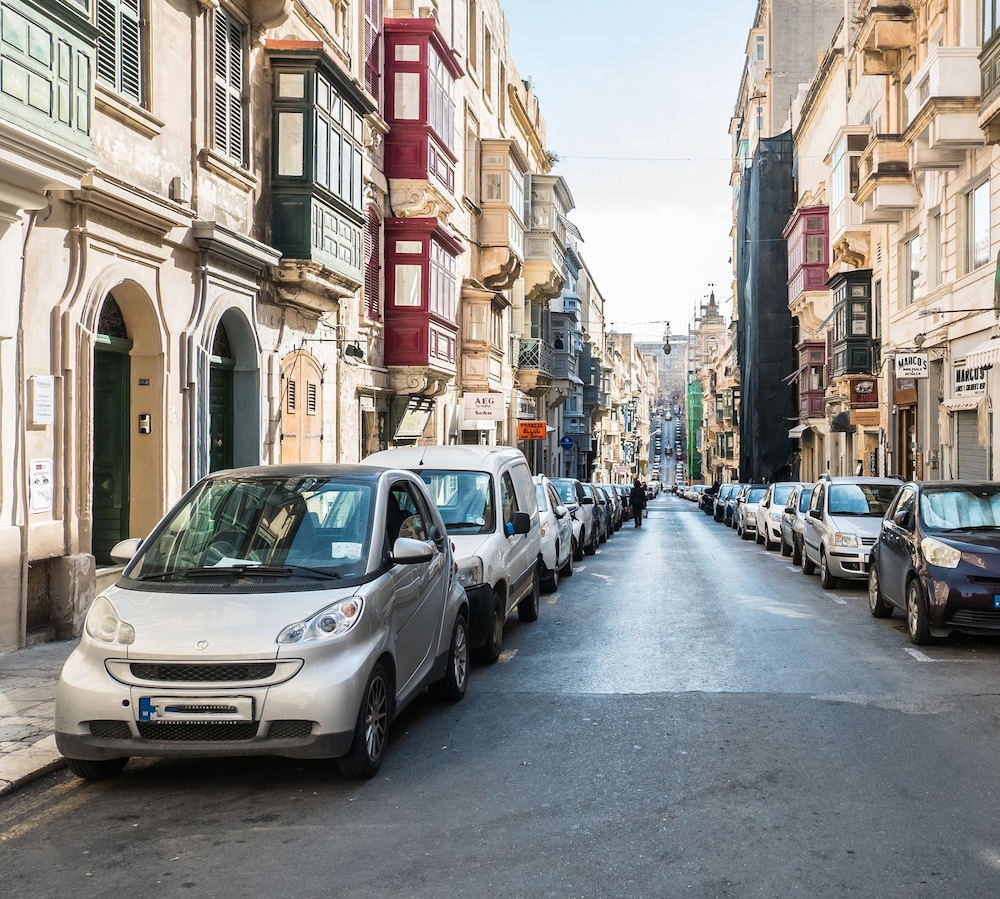 Valletta Archbishop Townhouse - Property Image 17