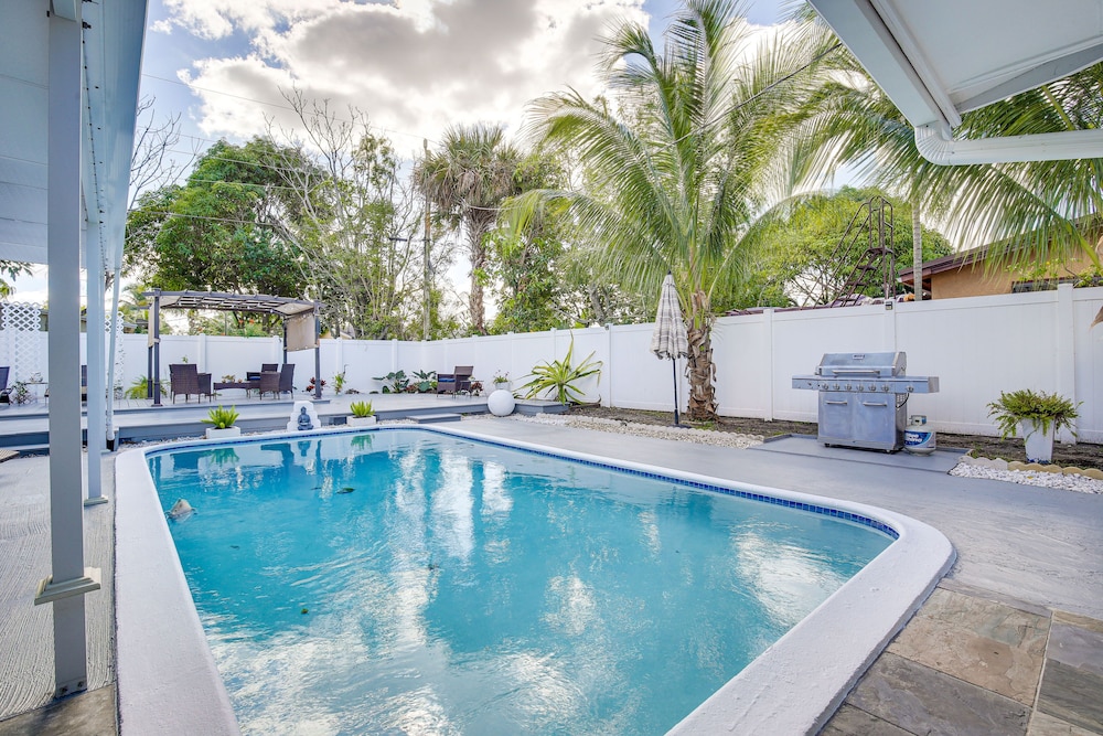 Fort Lauderdale Vacations - Sun-soaked Lauderdale Lakes Home w/ Private Pool! - Property Image 4