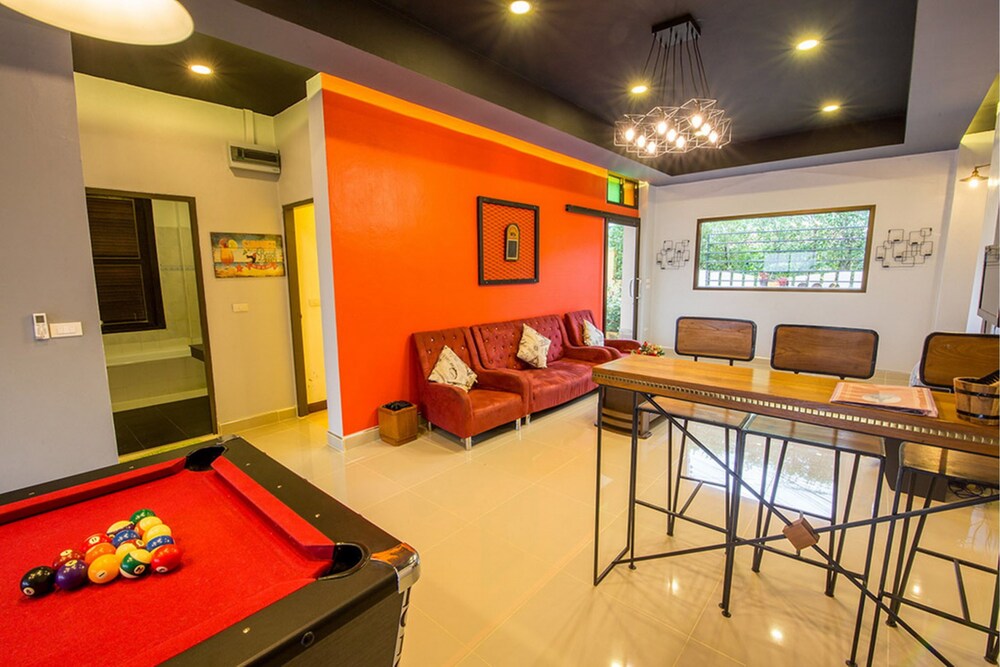 lounge