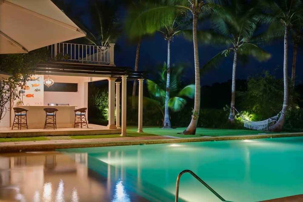 Sophisticated Villas With Private Pools and Staff