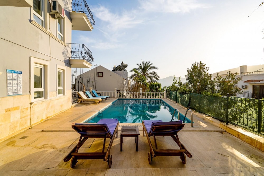 Flat With Shared Pool and Shared Backyard in Kas view 4