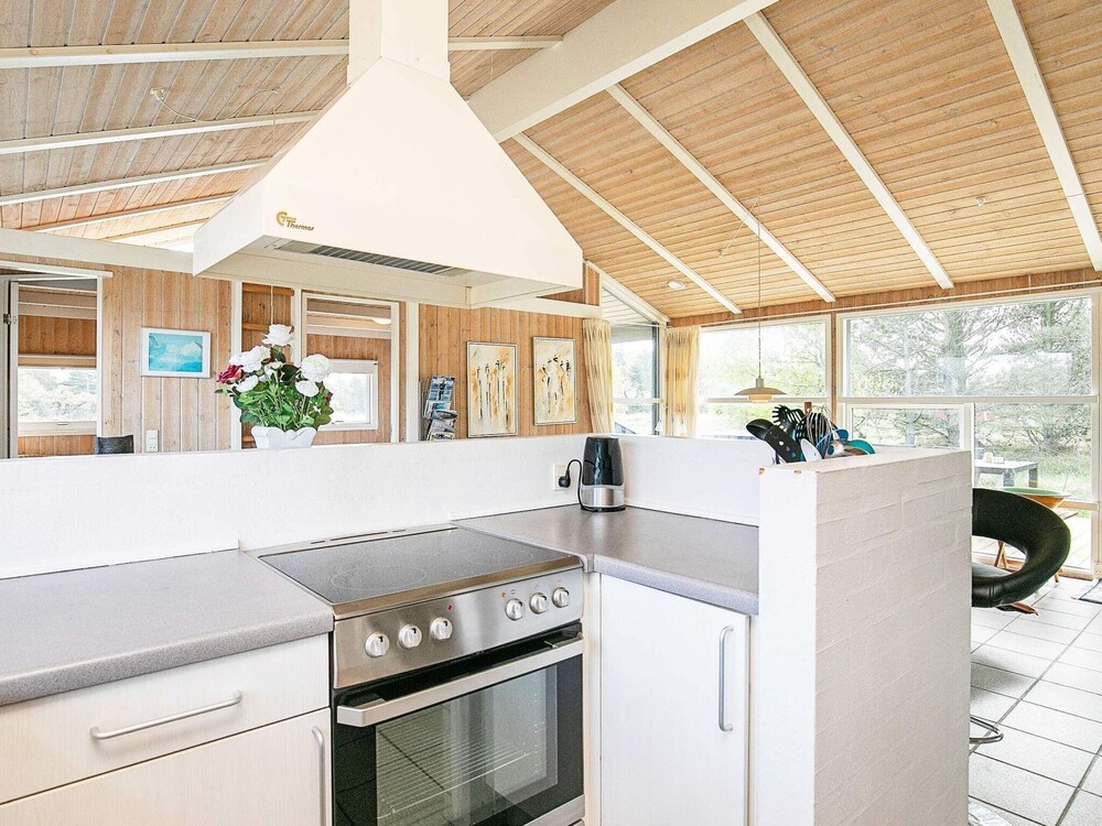 9 Person Holiday Home in Bindslev view 5