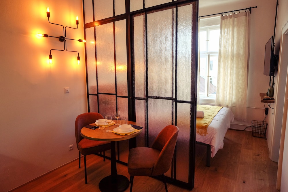 CAMŌ ROOMS - Boutique Aparthotel