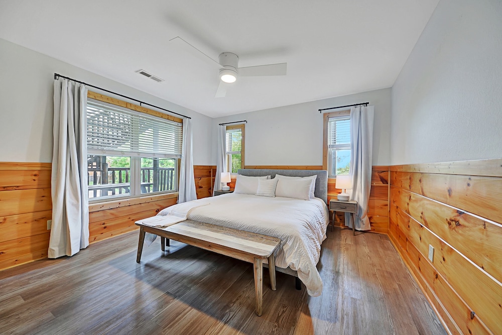 Wilderness Rush by Avantstay Hot Tub + Views view 3