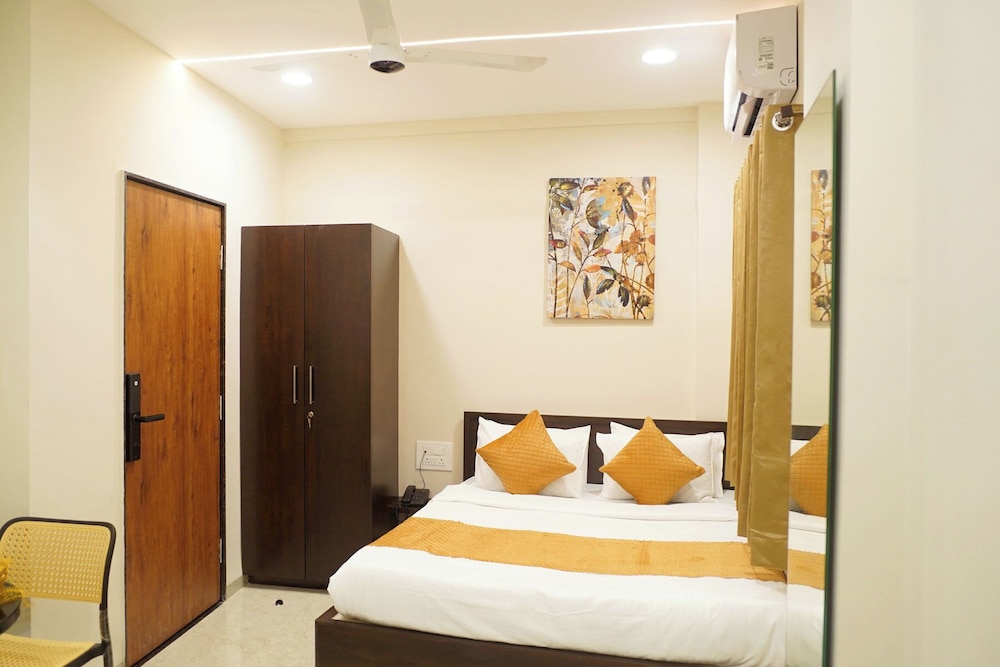 Hotel Visawa Residency Kolhapur