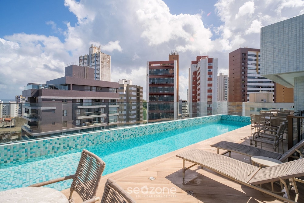 Modern and Fully Equipped Apartments 500m From Barra Beach in Salvador ZBN