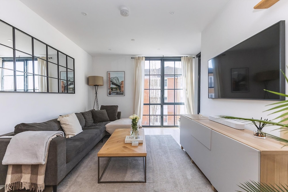 Stylish Hackney Wick Apartment With Terrace