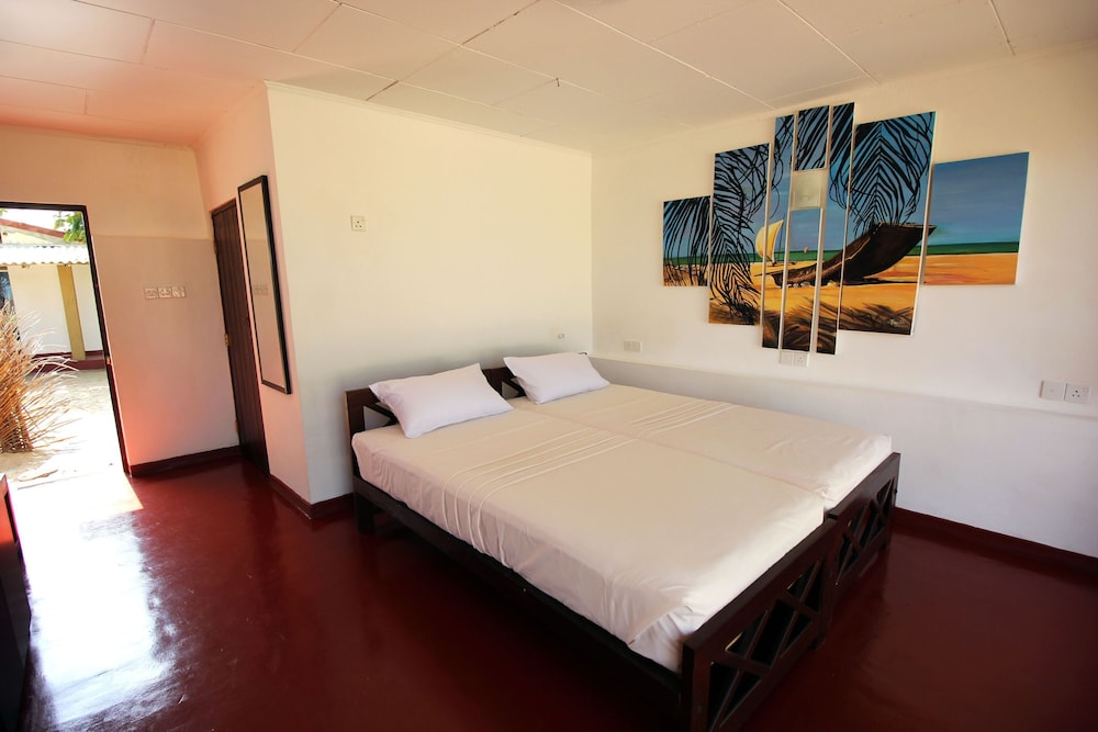 Lankahuts view 3
