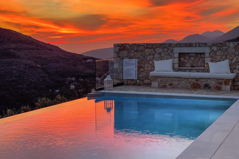 Horizon Blue Villa